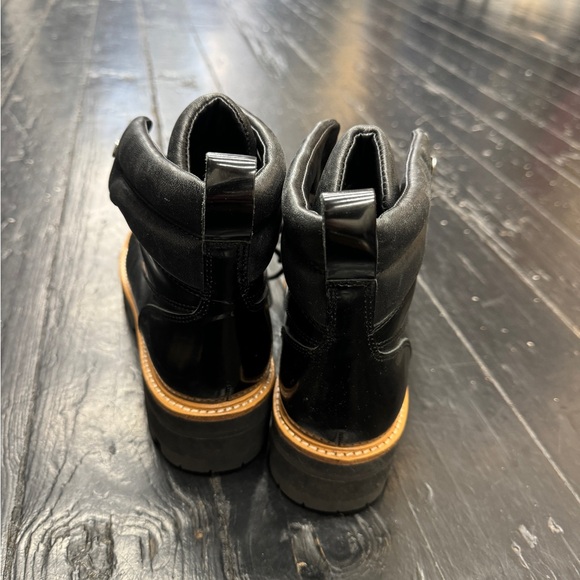 Black Leather boots - Picture 6 of 6